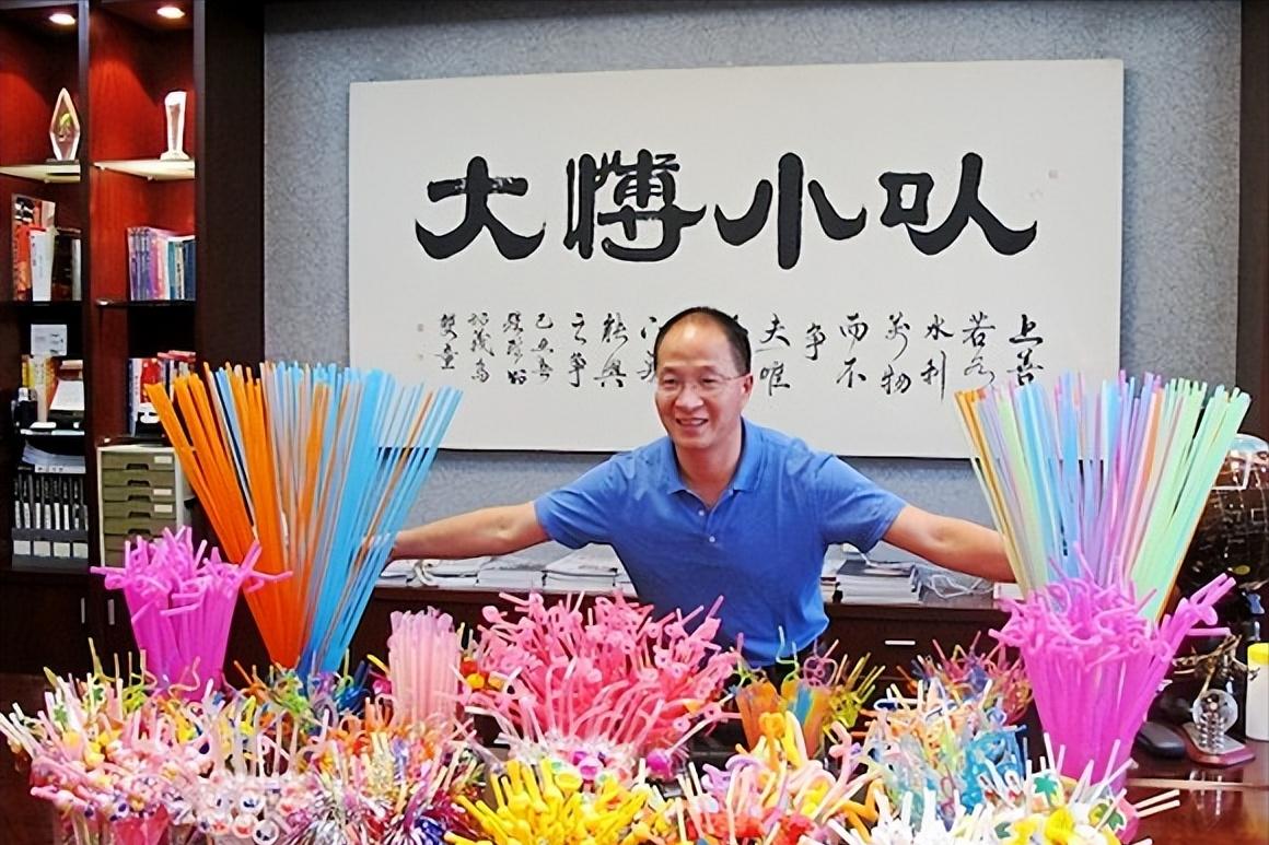 中国塑料吸管大王,吸管大王楼仲平一根吸管的利润