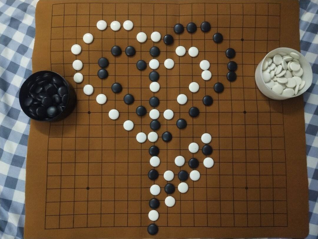 手机上的五子棋哪个最难,手机上两个人可以下的五子棋