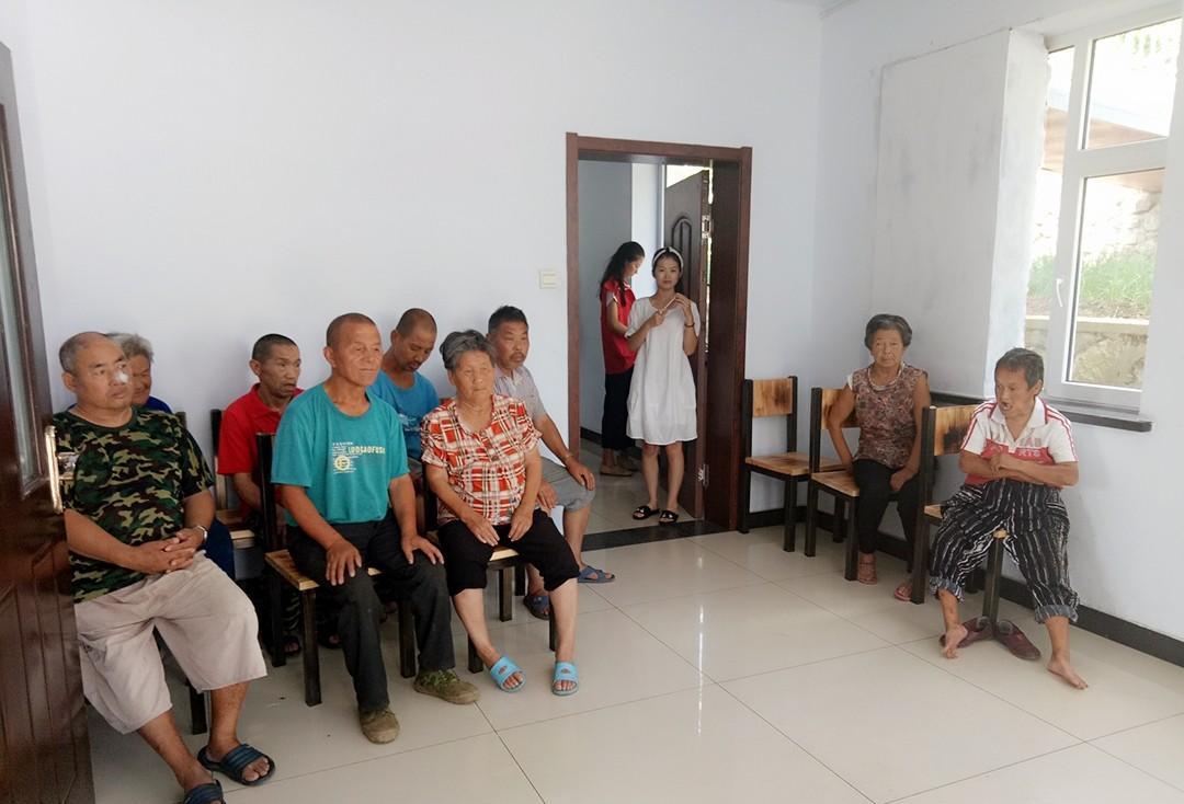 老人的钱给孩子好还是留着养老好,聪明的老人养老钱和子女怎样选择