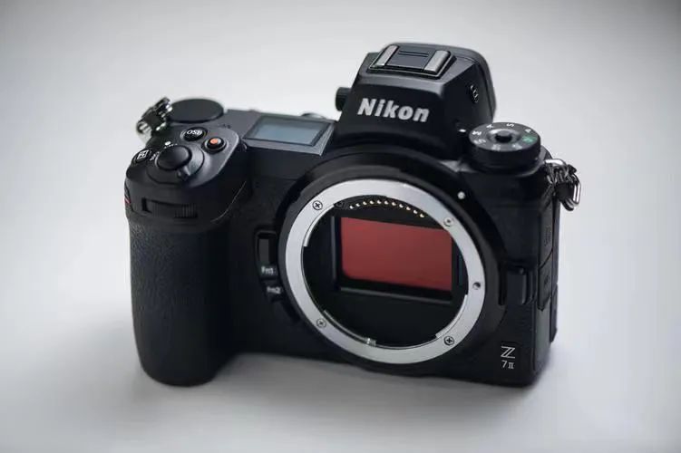 十一月值得买的相机,九月份相机值得买吗