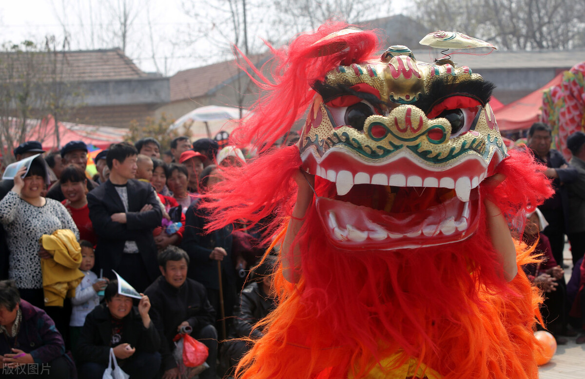 舞狮民间传统习俗,舞狮是不是文化习俗