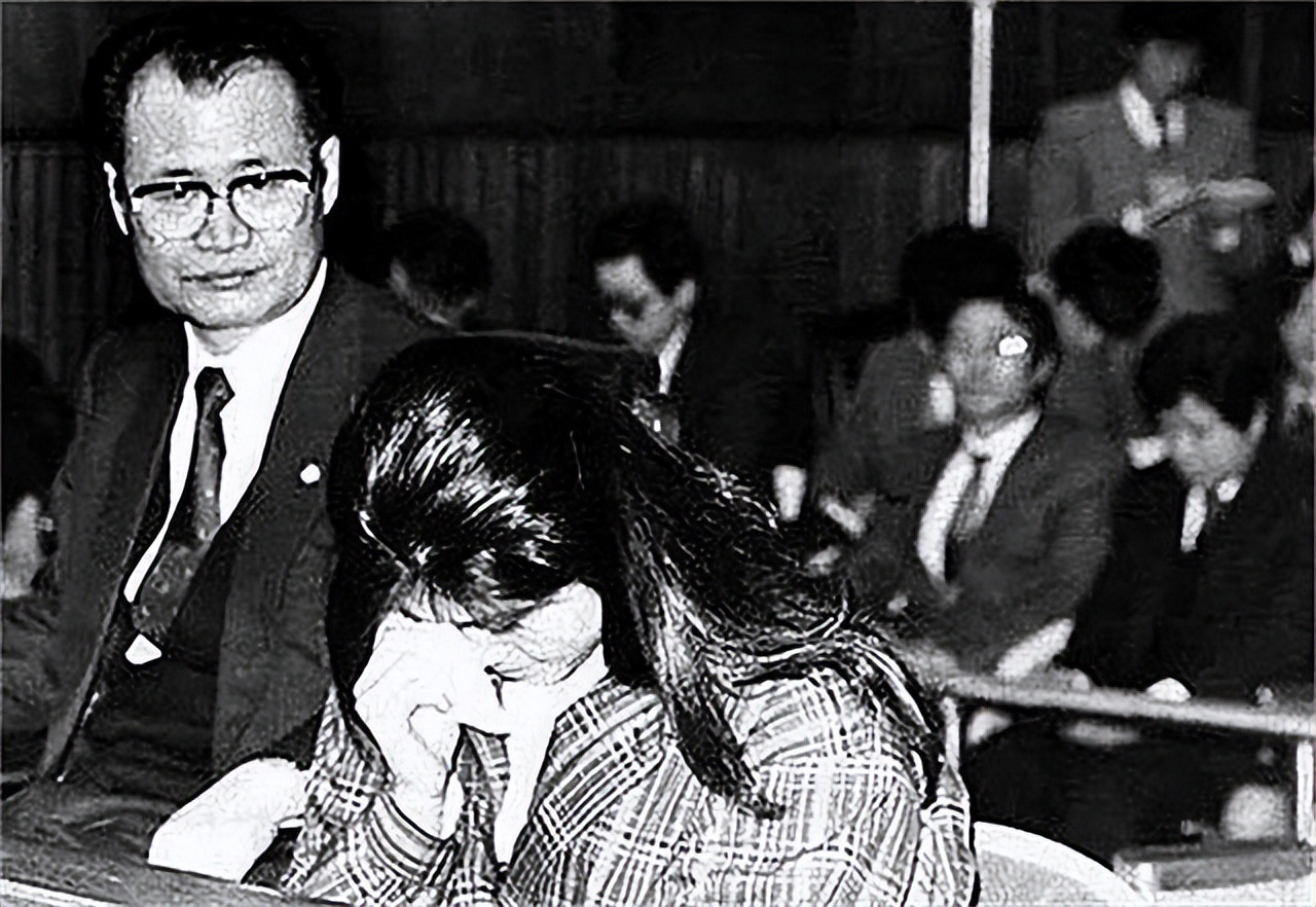 1987年女特工炸毁客机,韩国女间谍炸飞机事件