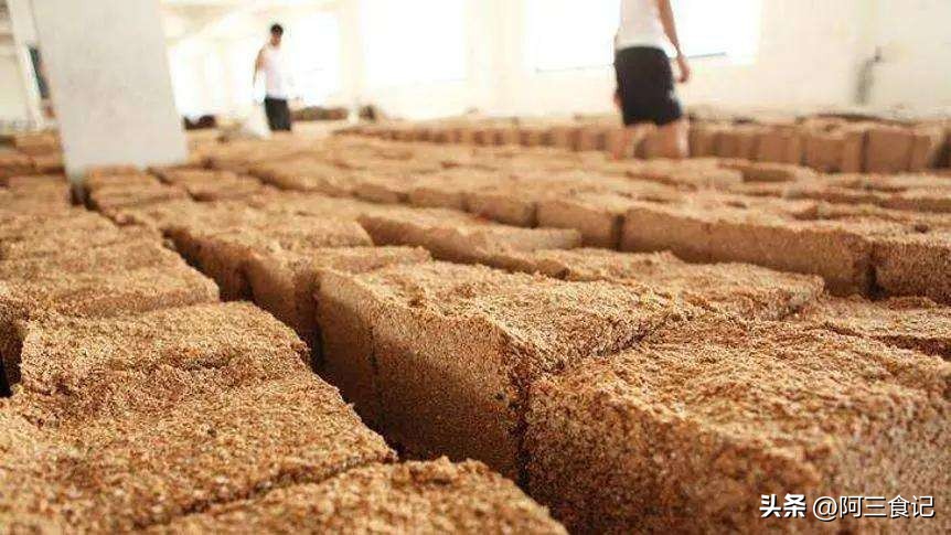 一斤纯粮食酒能酿多少酒,多少斤粮食能酿一斤纯粮食酒