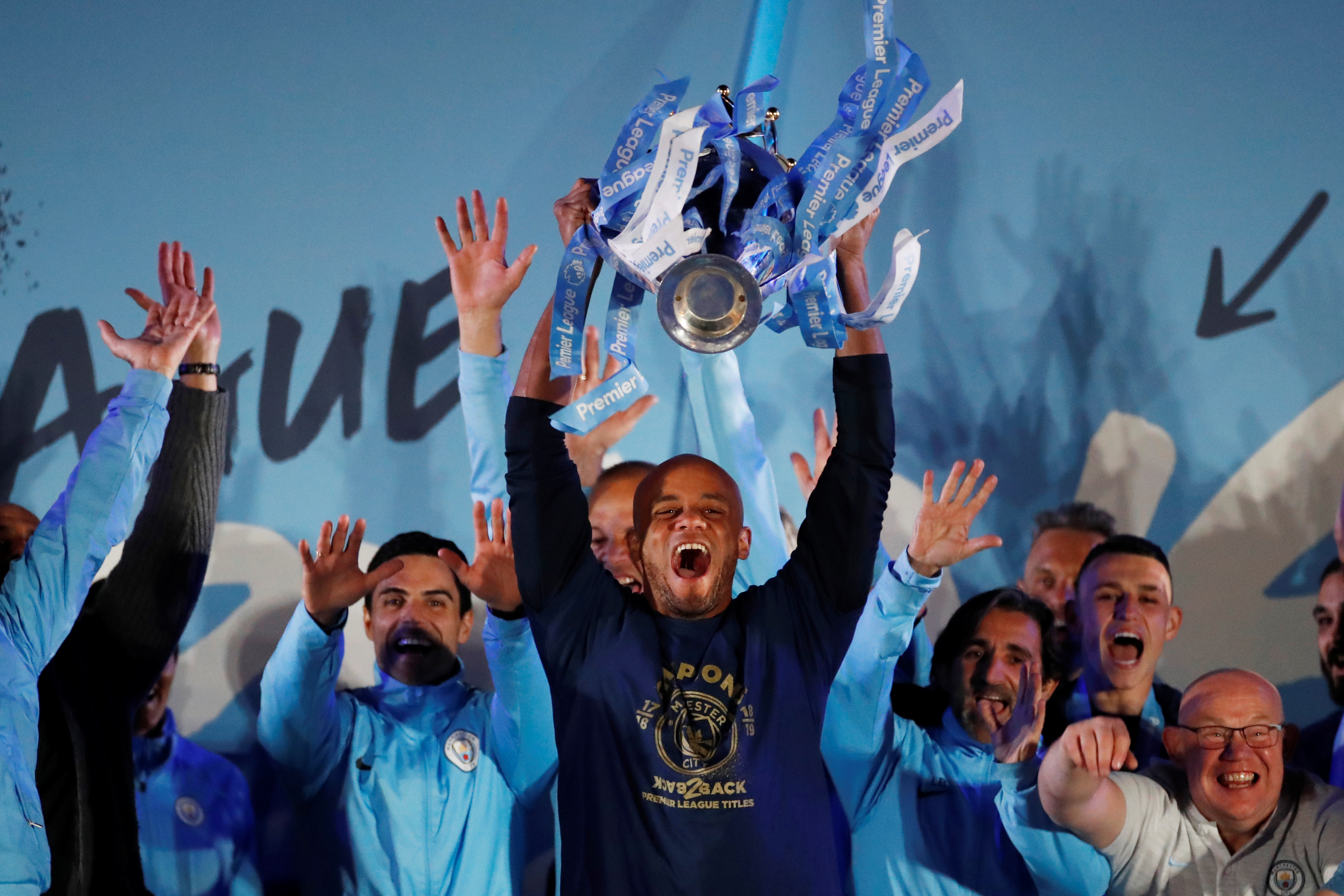 英国足球名人堂有几个球员,亚洲入选英国名人堂的足球运动员