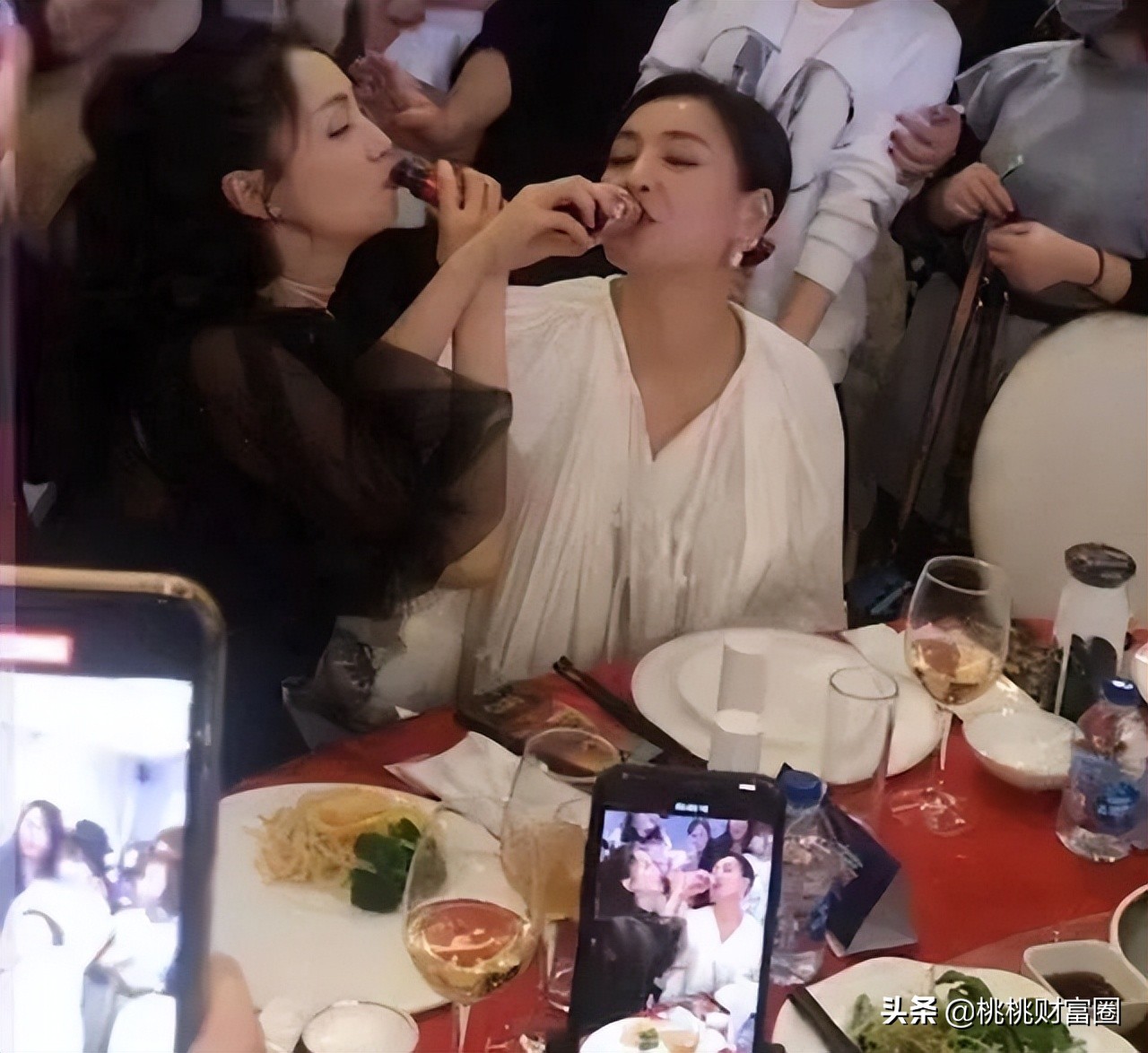 张庭夫妇96套房产被查封属实吗,张庭夫妇公司大楼96套房产被查封