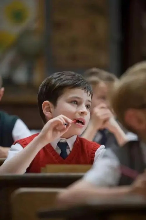 《巴黎的孩子》：经历战争的残酷，看战后孩子对和平的渴望