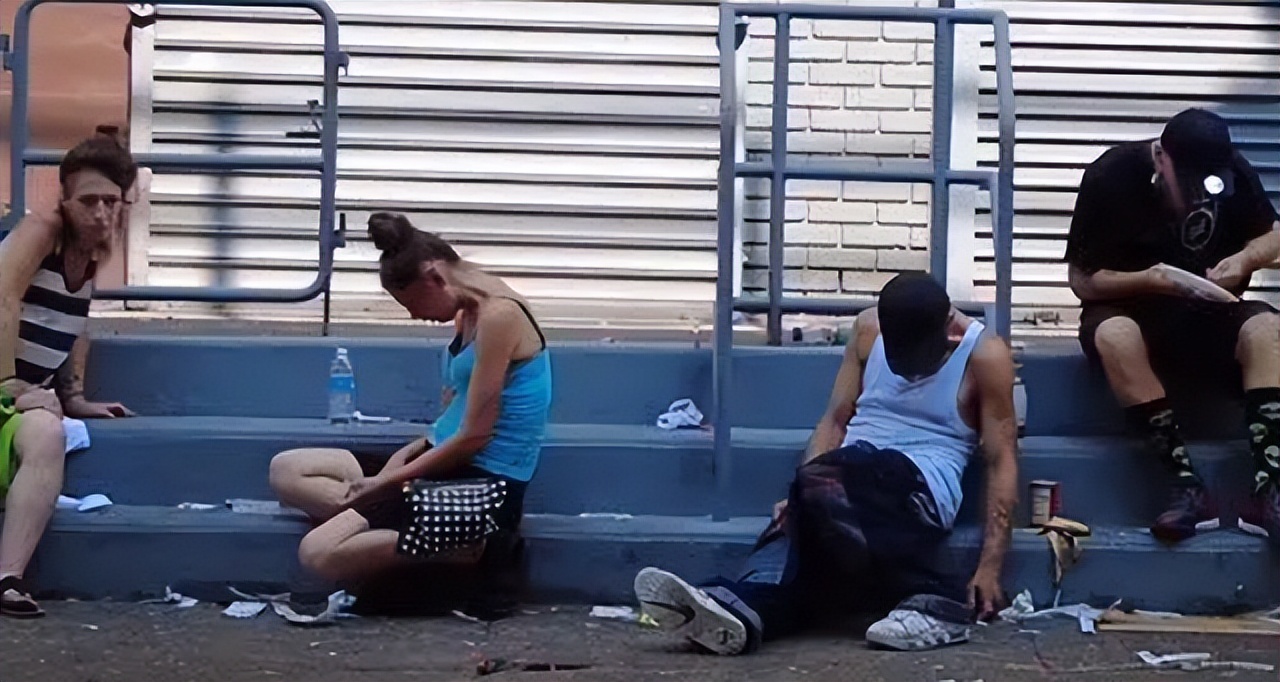 癞蛤蟆的毒有多可怕,癞蛤蟆毒素上瘾