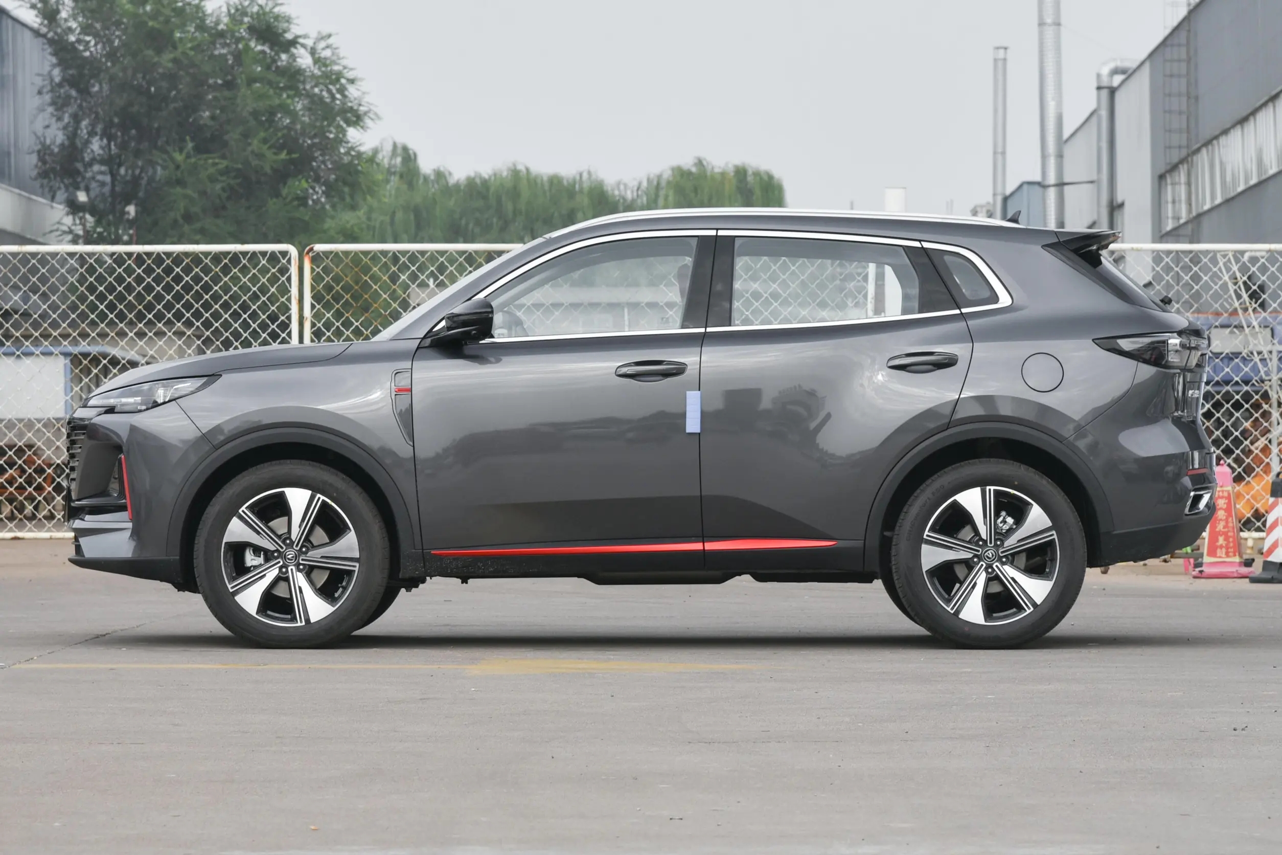 2021十大建议买的suv10到15万左右,高颜值动力强10万元家用suv就选它