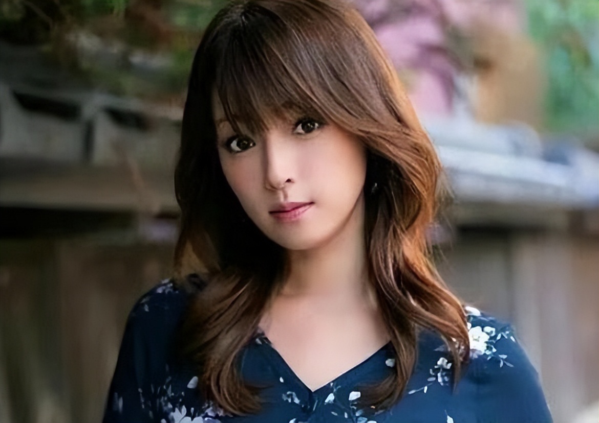 阴毛变白，是不是性功能下降了？阴毛越多就越“渴望”？