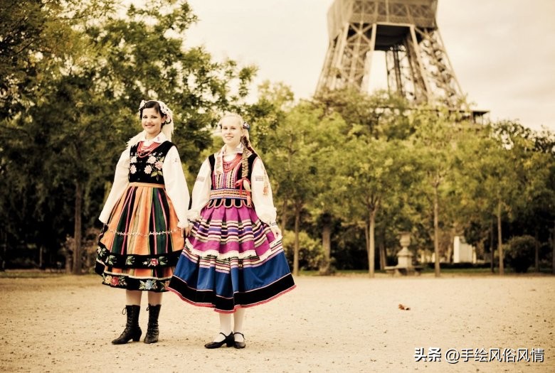 法国民族服装,法国和沙俄军服