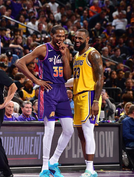 詹姆斯库里杜兰特奥运会,詹姆斯和杜兰特在奥运会上的对视