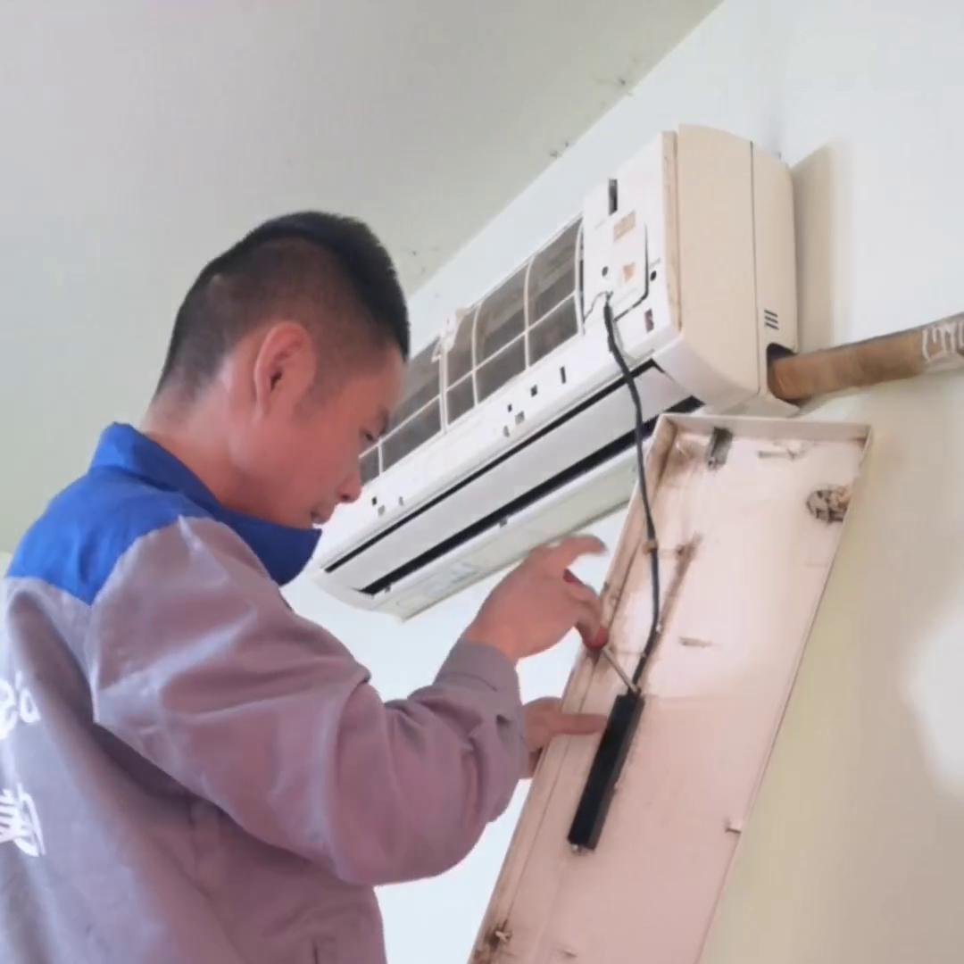 空调清洗的重要性视频,空调有必要每年彻底清洗吗视频