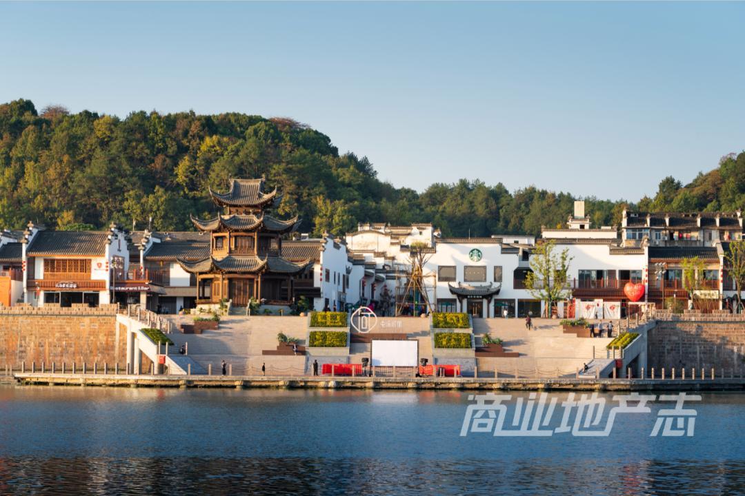 黄山风景屯溪老街,夜游黄山屯溪老街一角