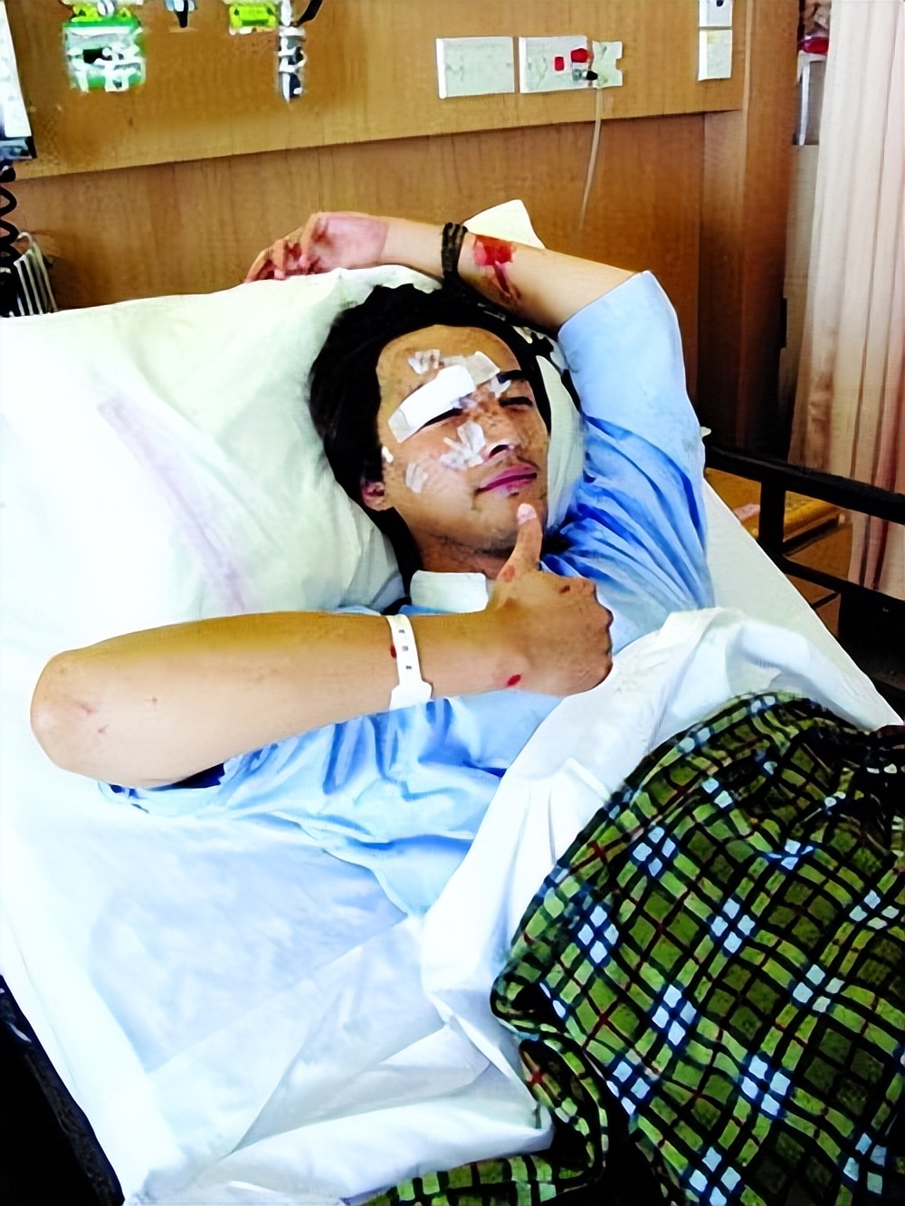 李连杰三大动作巨星,李连杰在事业上的成功