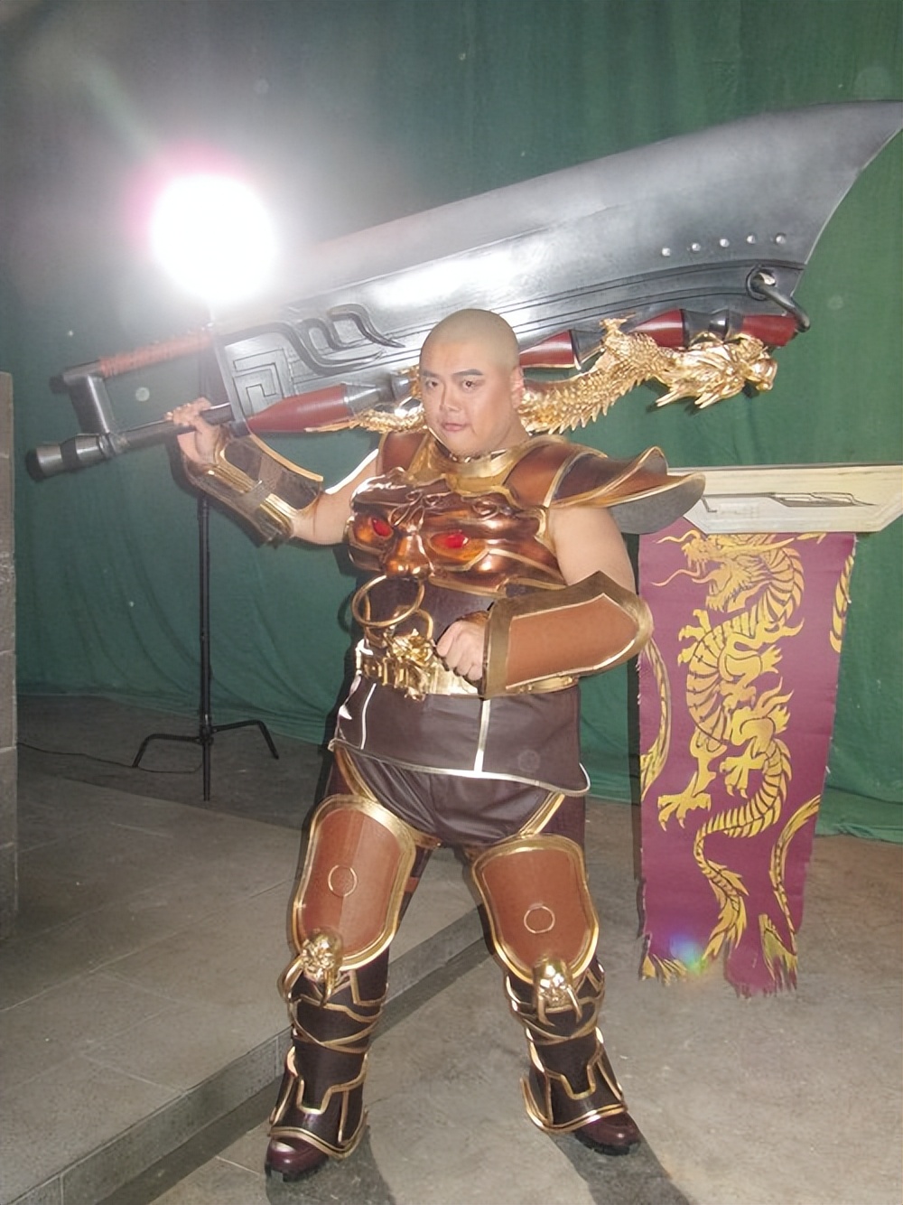 贪玩蓝月传奇怎么卖,贪玩蓝月传奇网页版还在运营么