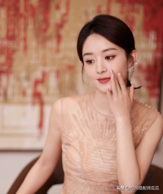 女人脸上有这二个特征的不显老,脸上有这3种特征的女人年纪越大