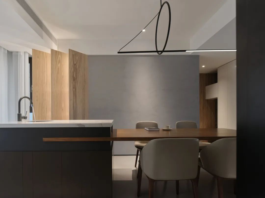 极简风下,硬朗风也能拥有柔和美丨AcquisitionStudio