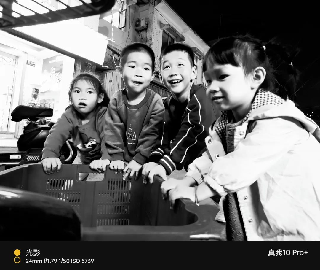 真我10pro超清三摄都有哪些,真我10pro手机一亿像素