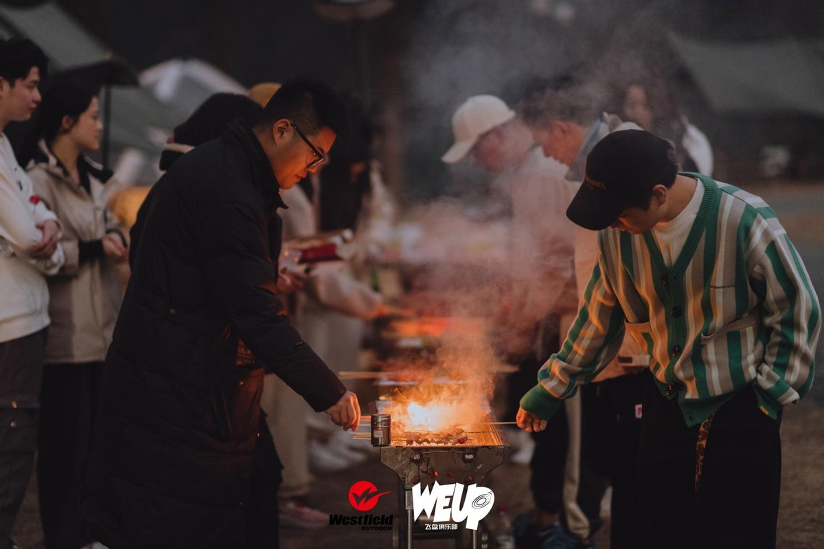 我飞联动WEUP飞盘俱乐部,开启“踏春飞翔”春日露营飞盘趴