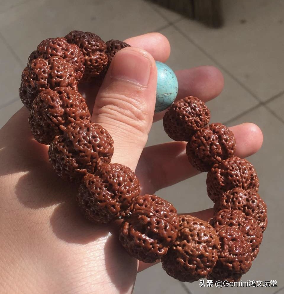 戴手套盘手串能包浆吗,手套能盘出包浆吗