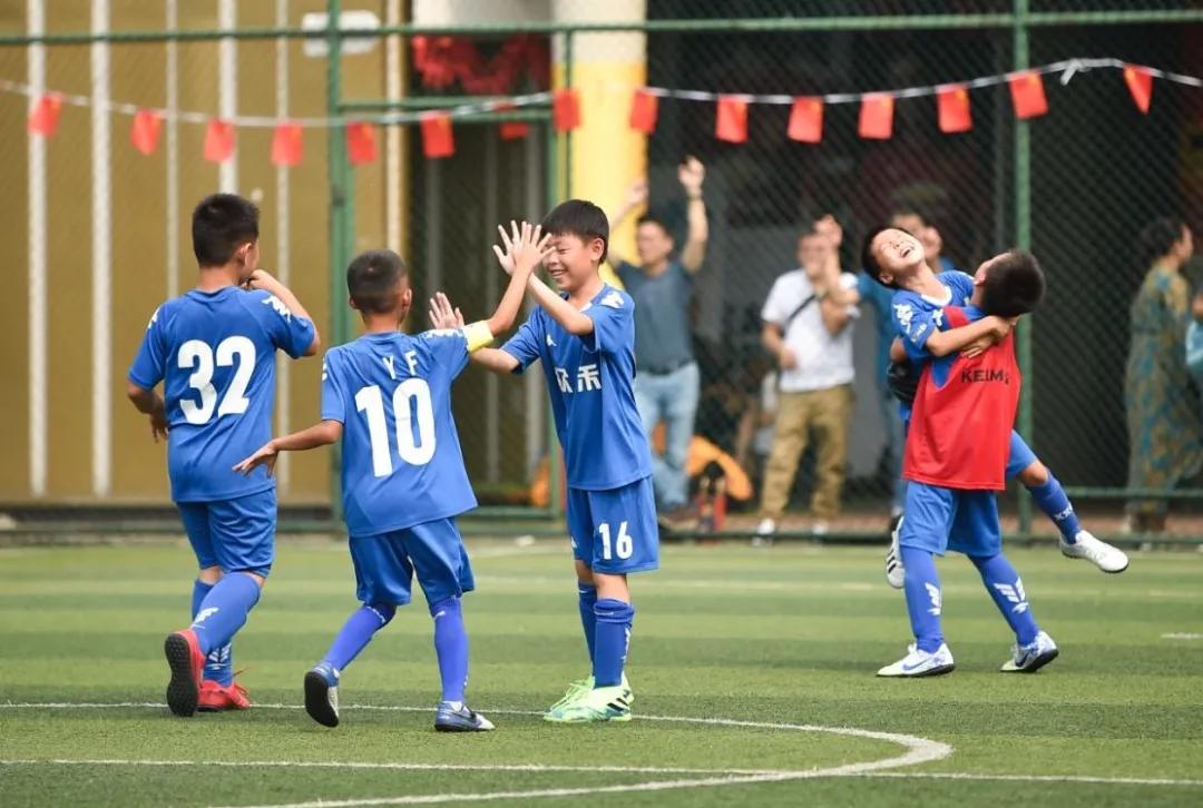 为什么学足球很难,为什么学足球比较慢