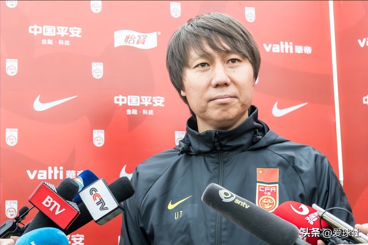 男足吃海参，代言费装进李铁腰包，看李铁如何做最强生意人