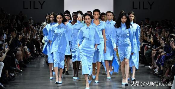 LILY：丢弃古板正装在270城难获女人芳心，如今却陷入加盟商内卷