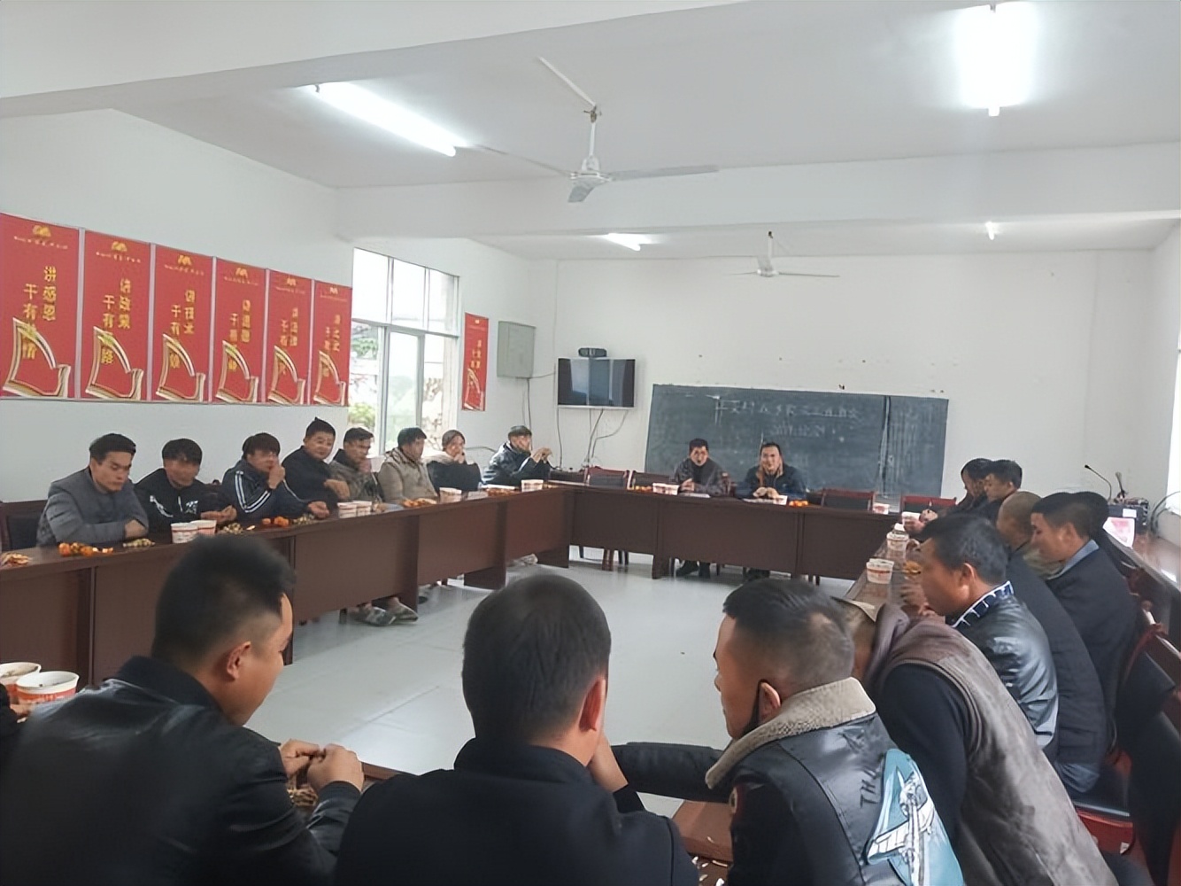 户口迁移村委不同意怎么办,农村落户村委会不同意怎么办