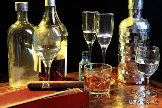 酒喝多了第二天怎么解酒,酒喝多了第二天不舒服喝什么好