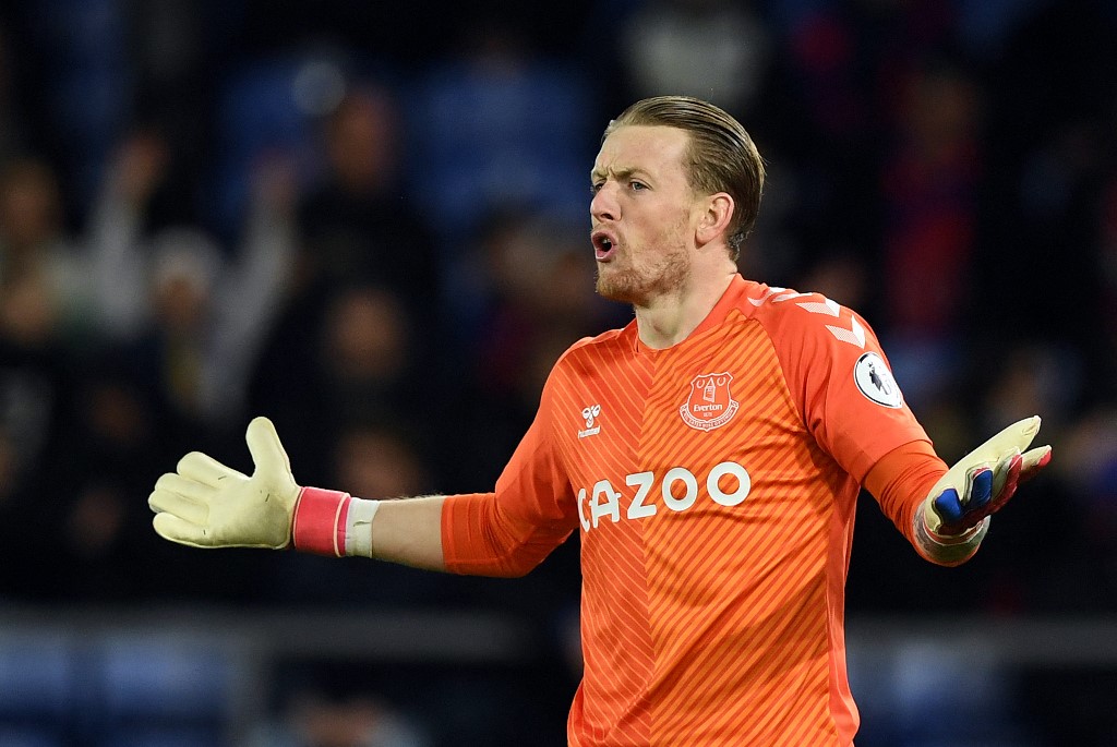 贝尼特斯埃弗顿开门红,龙东大连进球