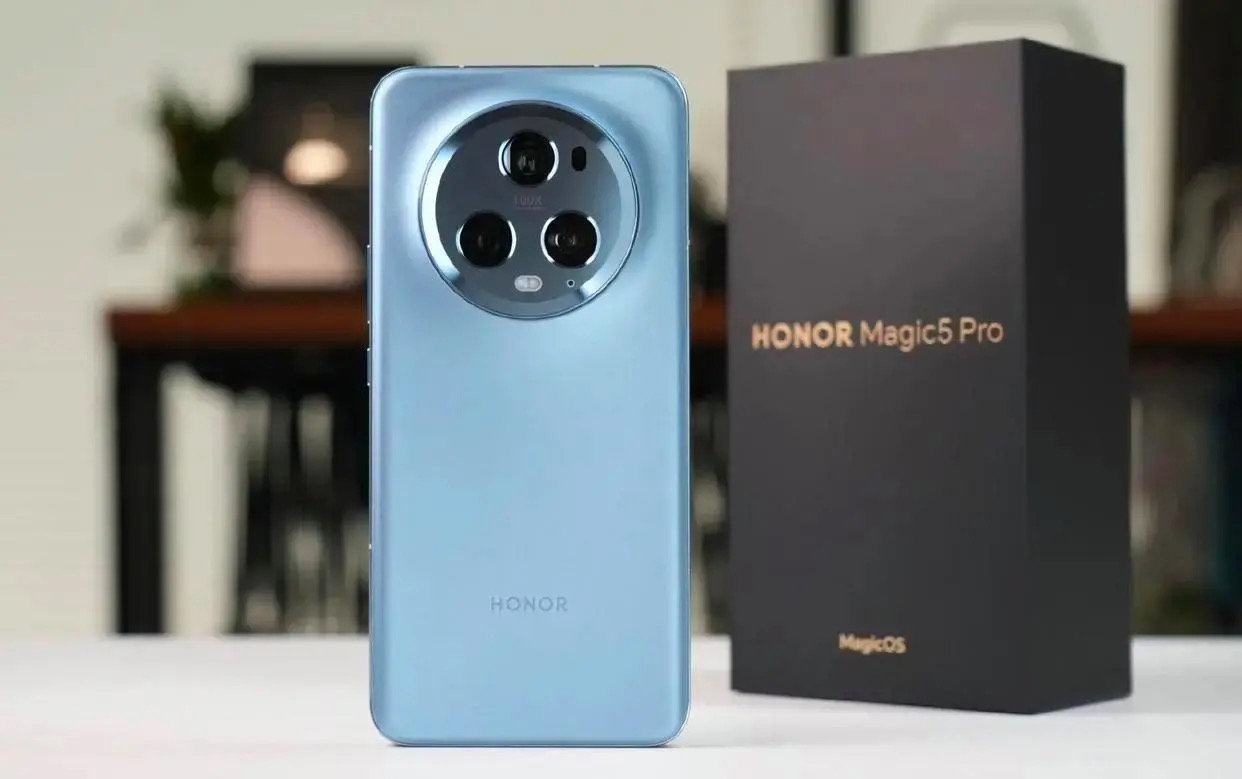 电池续航王者！极致畅玩体验，推荐两款旗舰手机助你尽情畅玩