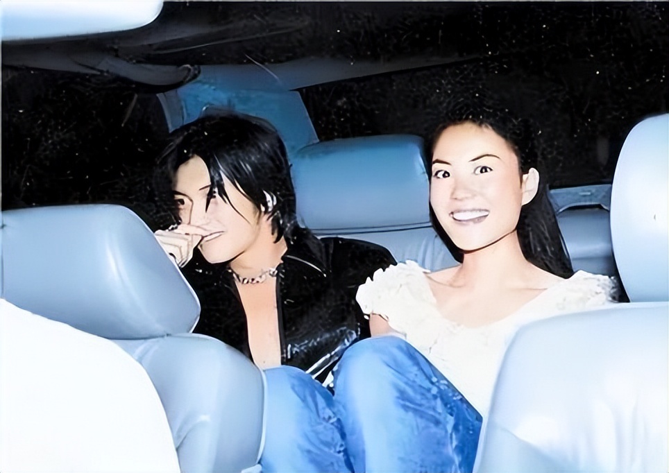 王菲谢霆锋现在婚姻近况咋样,李亚鹏王菲谢霆锋近况