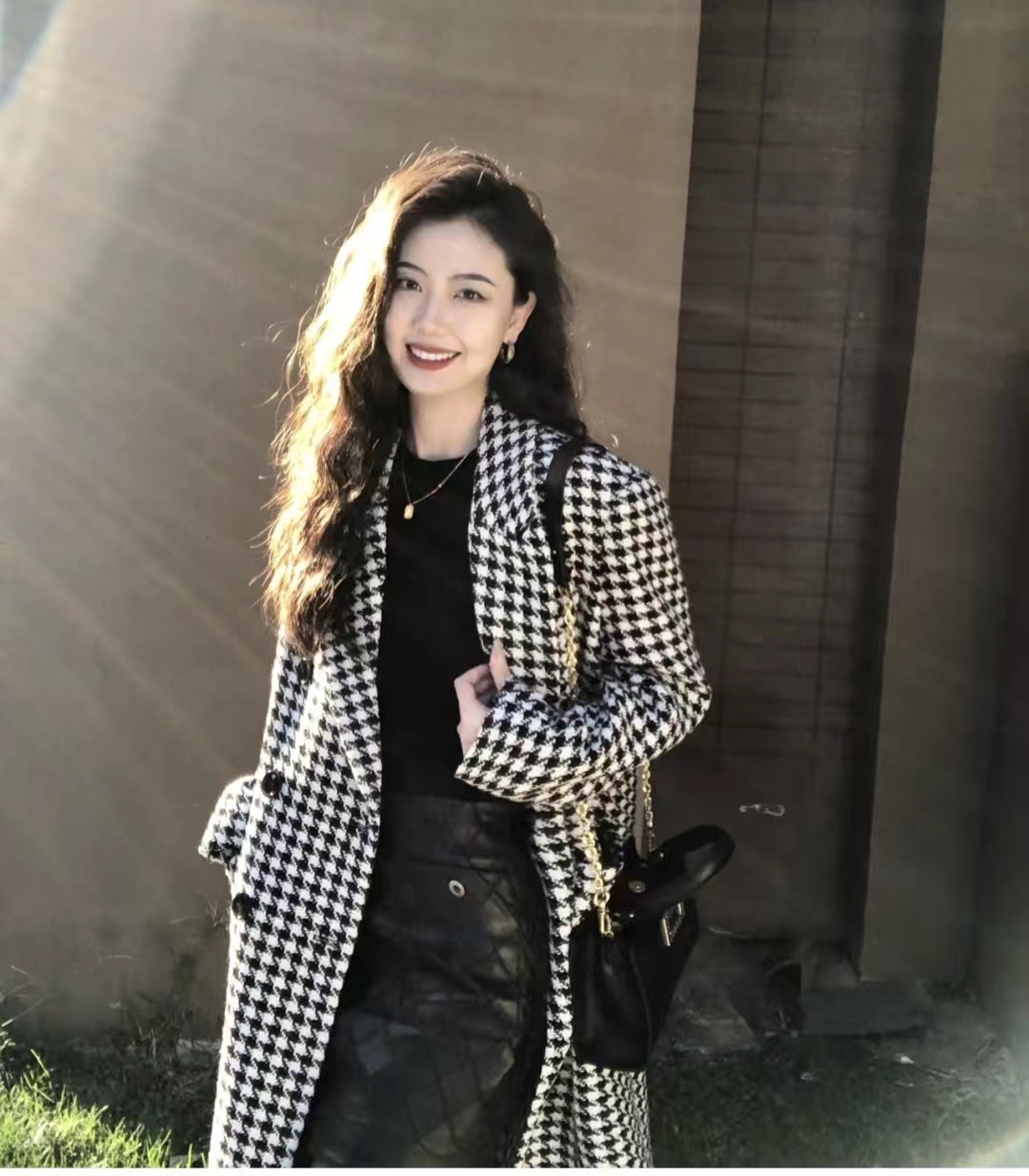 白色大衣里面搭配什么颜色显高级,17-20岁女气质大衣