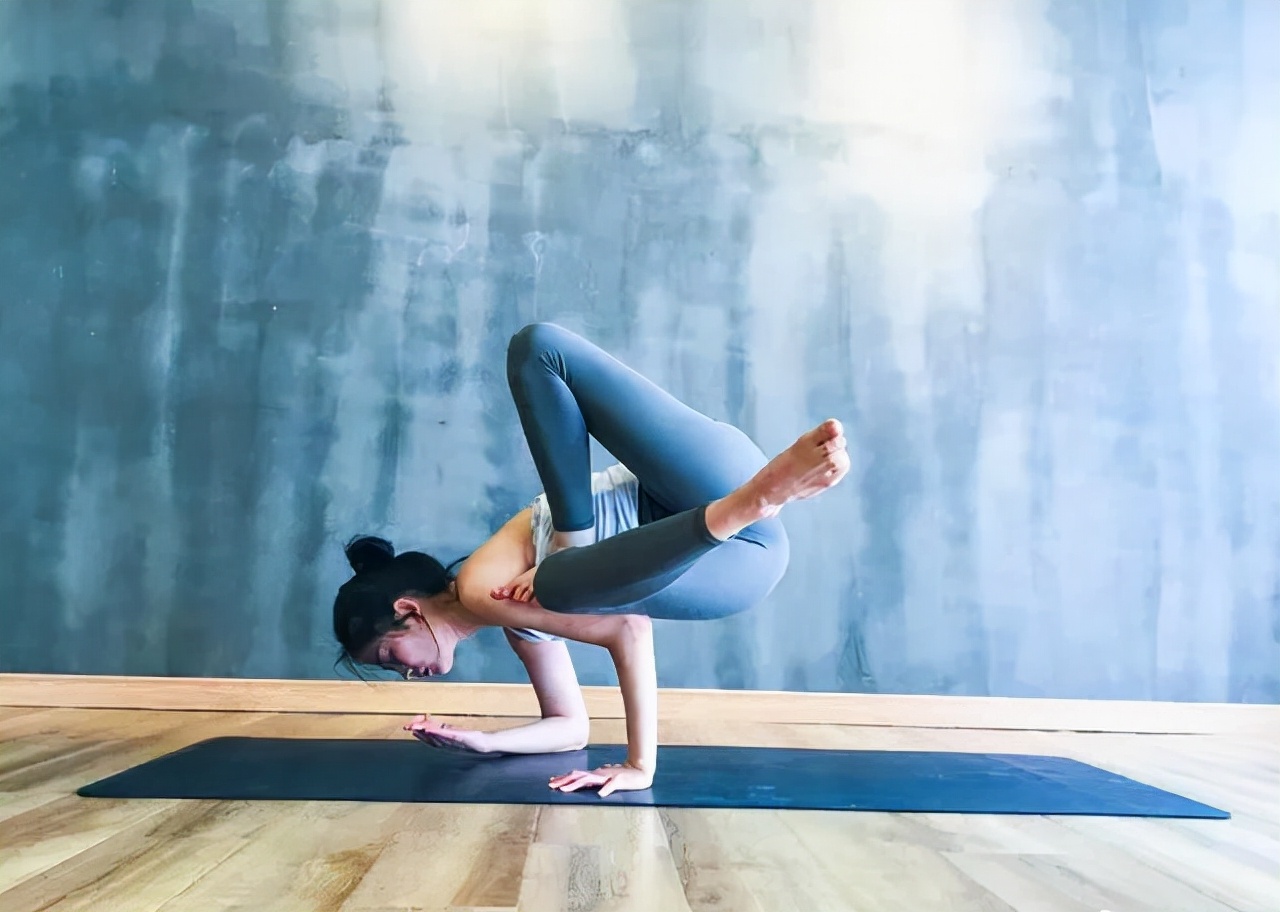 蚕食亚马逊，谁在和Shopify瓜分“Z世代”？