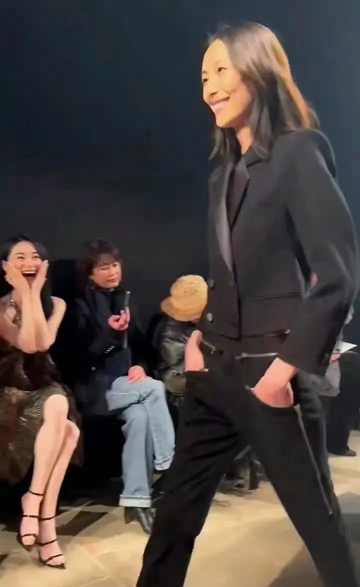 时装周冬季穿搭,时装周造型火出圈