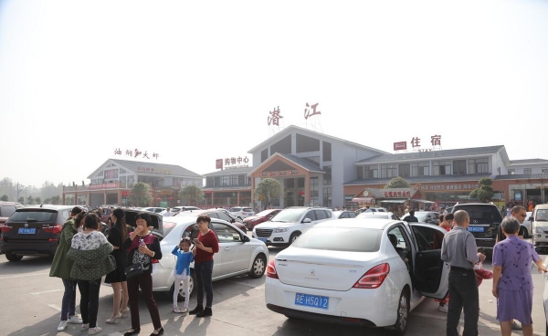 遇到碰瓷的第二天报警可以退钱吗,高速被碰瓷如何正确的处理