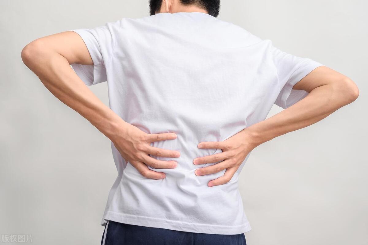 夏季爱出汗什么症状,夏天爱出汗的人说明什么