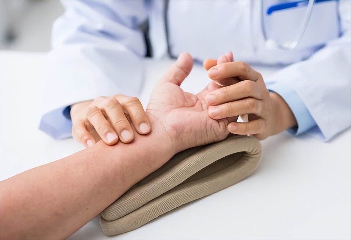 上海胆囊息肉中医哪个医生最好,北京中医看胆囊息肉最好的专家