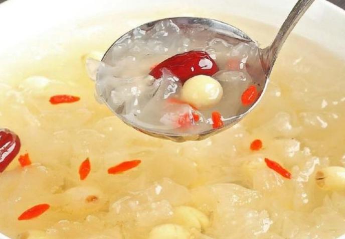 银耳汤怎么煮都不出胶怎么补救,银耳汤如何煮才能出胶