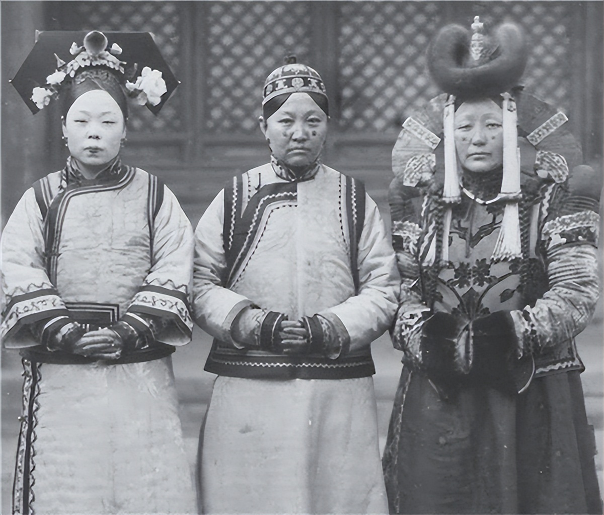 法国博物馆展出一组晚清老照片,欧洲博物馆展出一组清朝彩照