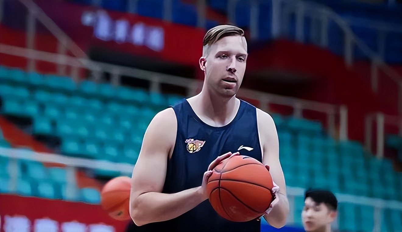 广东宏远易建联回来没有,广东宏远队回来没有