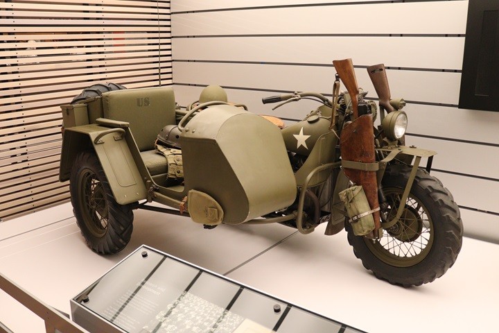 哈雷摩托车哪款改复古最好看,哈雷摩托车从第一代至今的车型