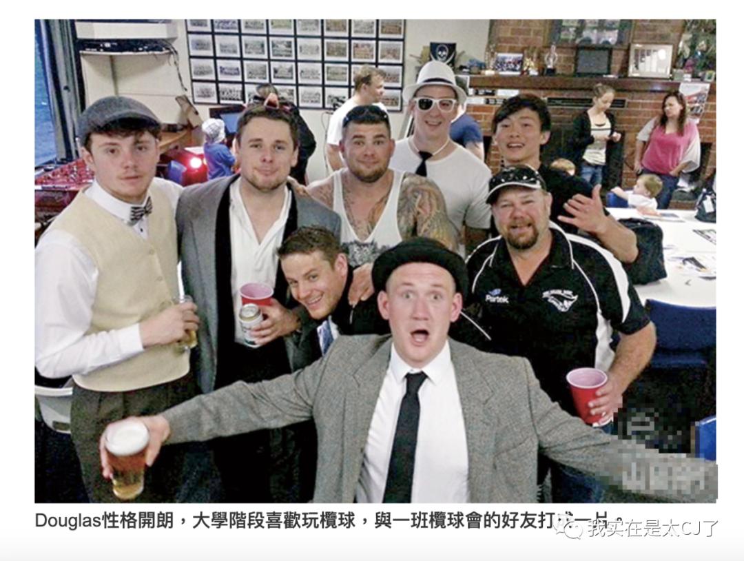 犯罪嫌疑人和他的同行人,民警和嫌疑犯同年同月同日生