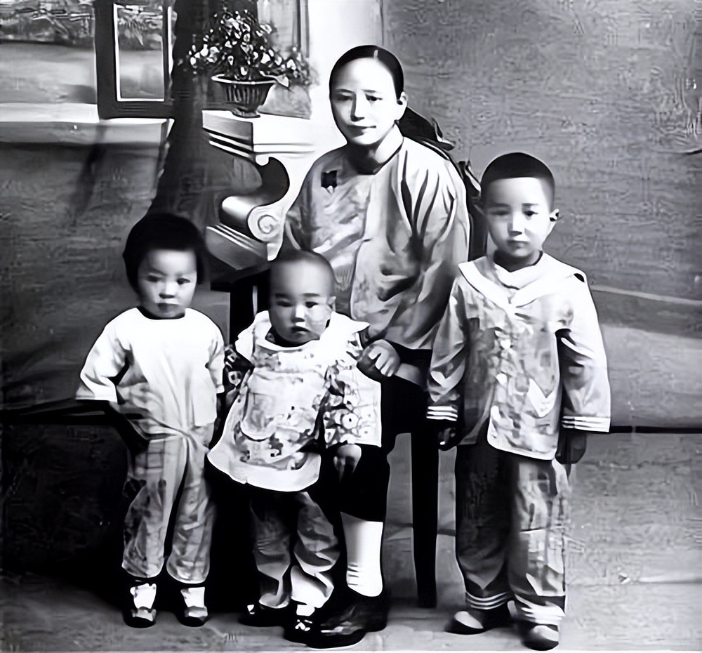 胡适夫人江冬秀视频,胡适江冬秀故事