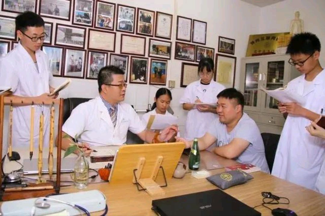 当代华佗救治数百癌症患者,治直肠癌症最出名老中医