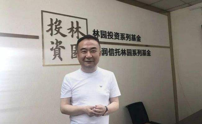 他自称比马云还有钱，家中保姆身价过亿，“民间股神”来历不简单