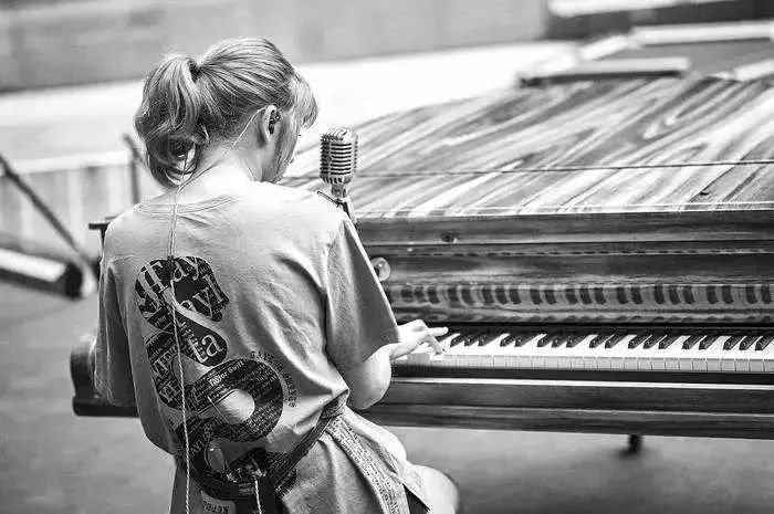 全网黑的“恶女”,又赢了