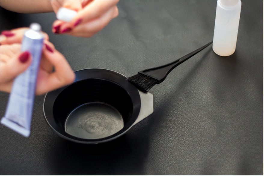 珍草堂是永久还是半永久染发剂,染发剂半永久和永久的区别