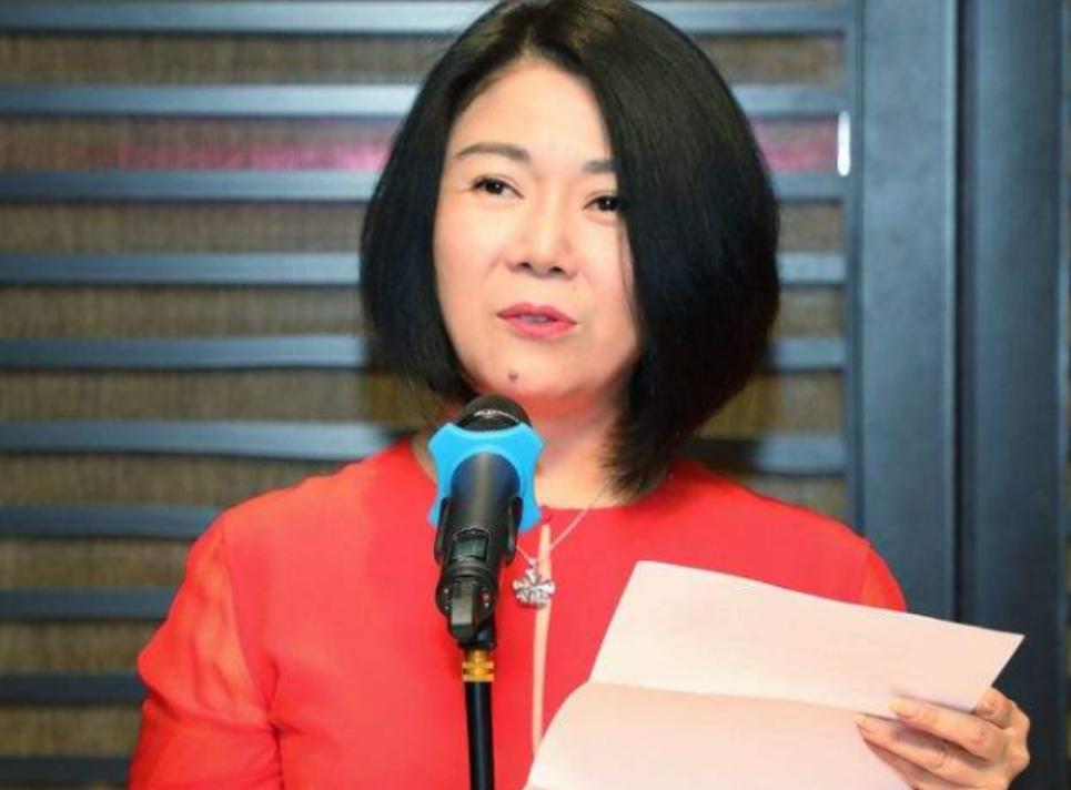 海南发现一山头长得像毛主席,孔令华跪地流泪,李讷也都感叹很像