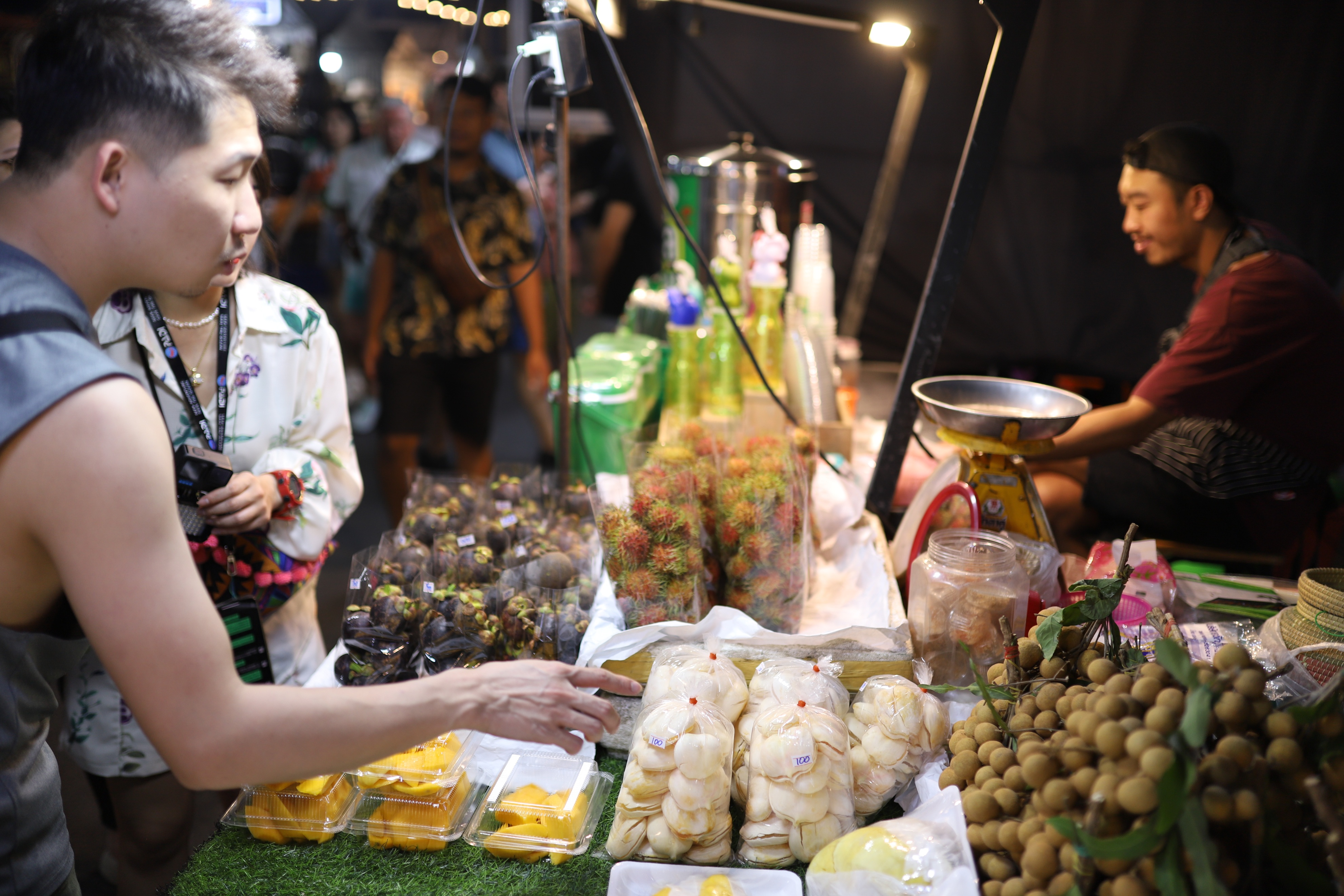来泰国必去的网红夜市,去泰国玩的夜市叫什么名字